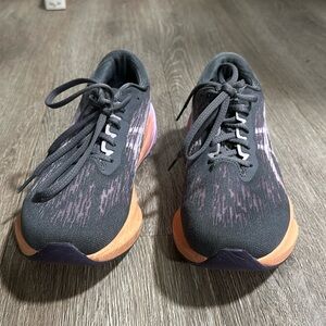 ASICS NOVABLAST 3